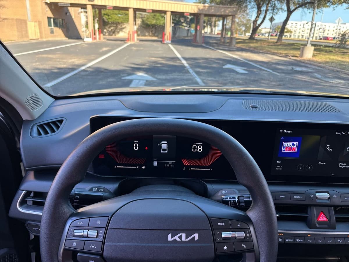 2025 Kia K4 - Image 29