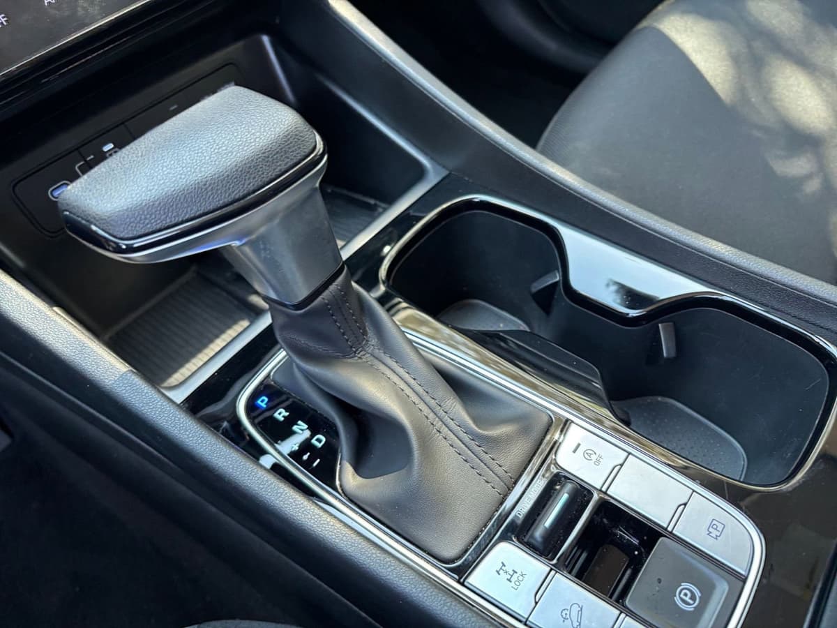 2025 Hyundai Tucson - Image 36