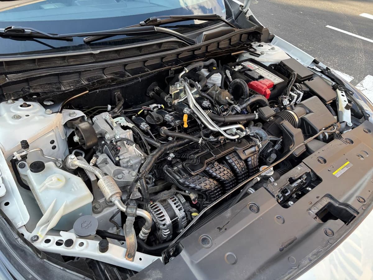 2025 Nissan Altima - Image 27