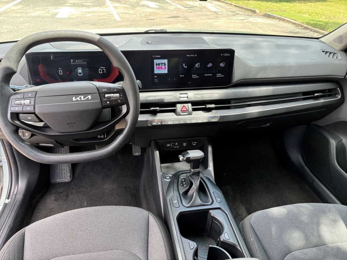 2025 Kia K4 - Image 28