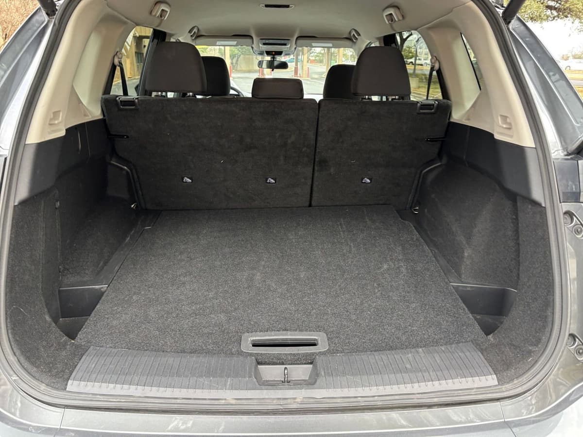 2025 Nissan Rogue - Image 26