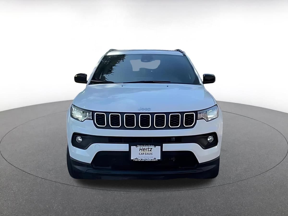 2025 Jeep Compass - Image 5