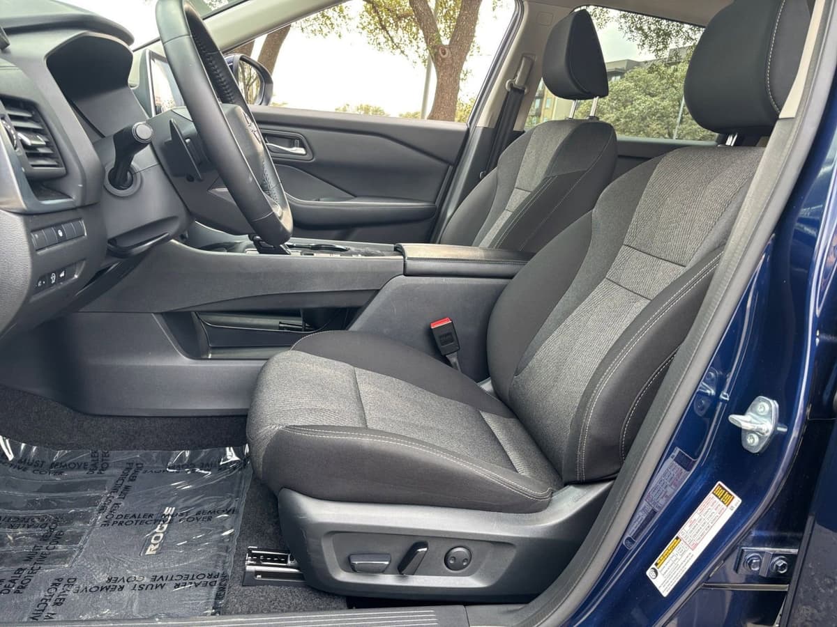 2025 Nissan Rogue - Image 22