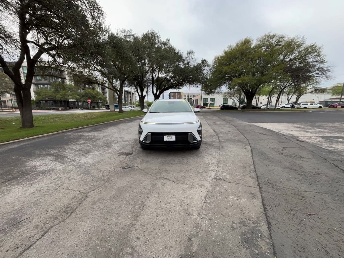 2025 Hyundai Kona - Image 16