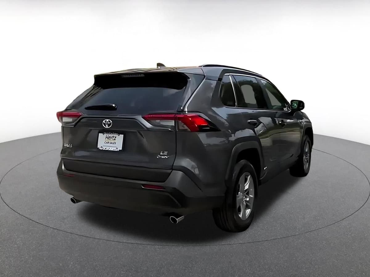 2025 Toyota RAV4 Hybrid - Image 13