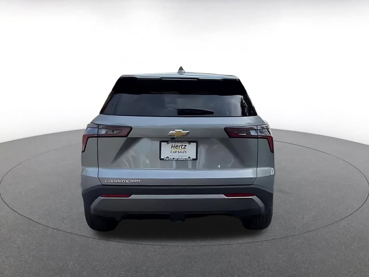 2025 Chevrolet Equinox - Image 12