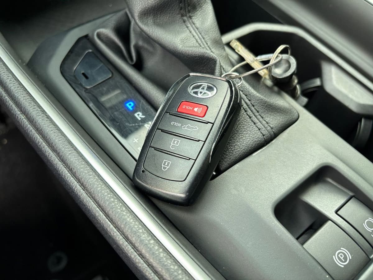 2025 Toyota Grand Highlander - Image 18