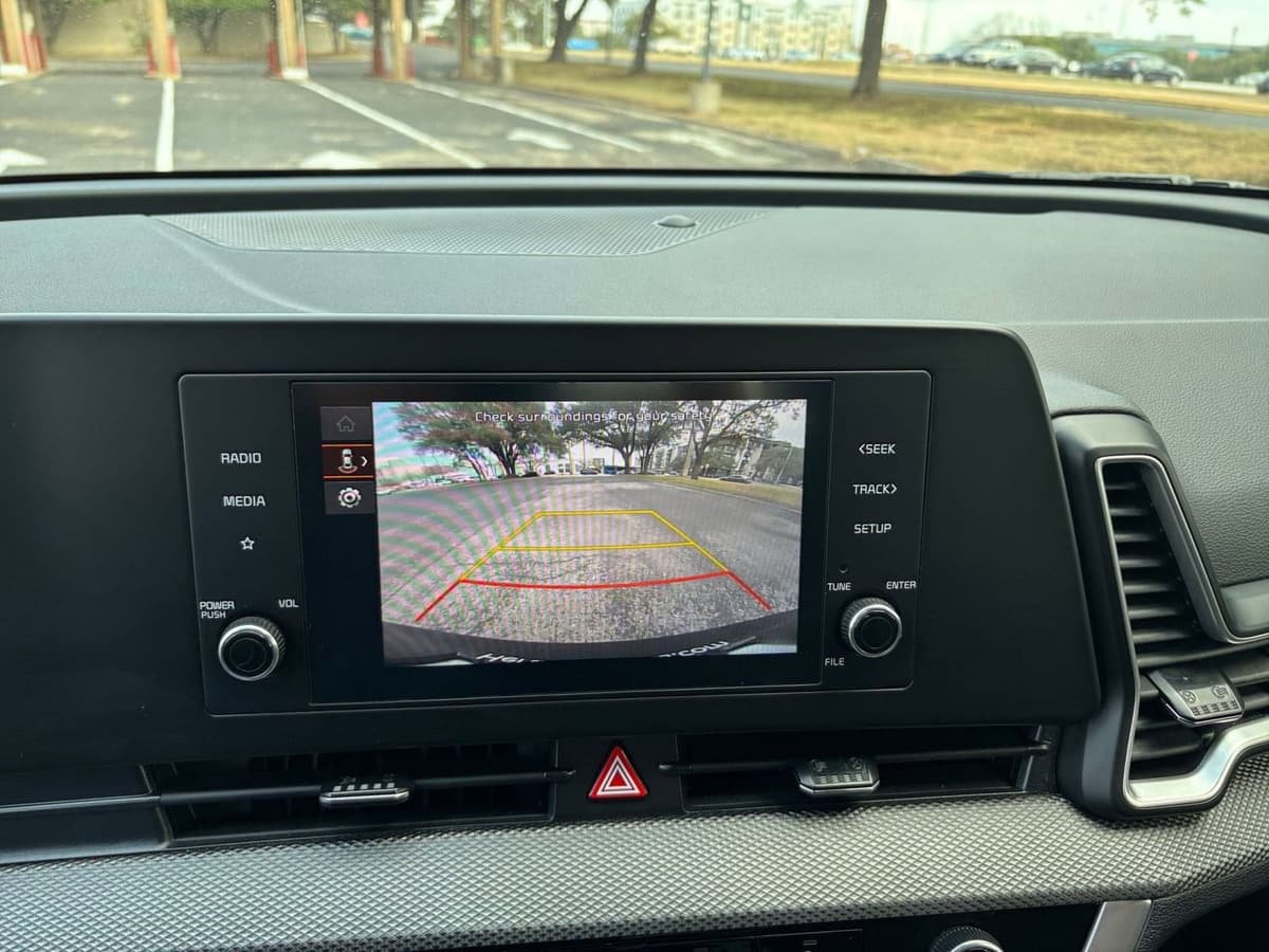 2025 Kia Sportage - Image 20