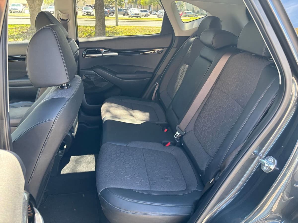 2025 Kia Seltos - Image 21