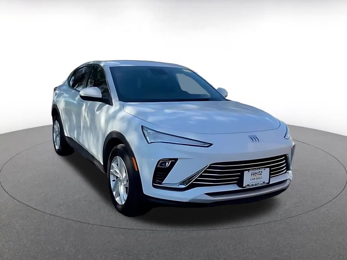 2025 Buick Envista - Image 3