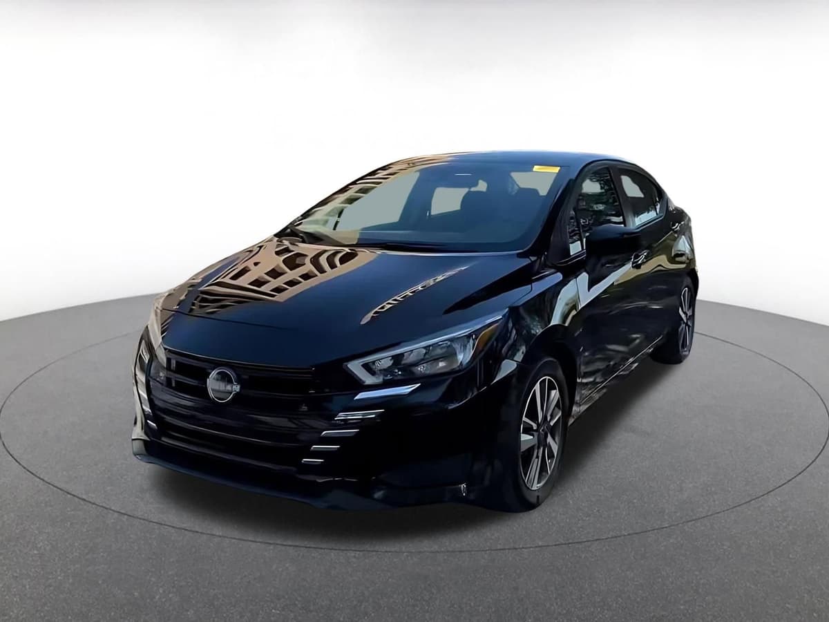 2025 Nissan Versa - Image 3