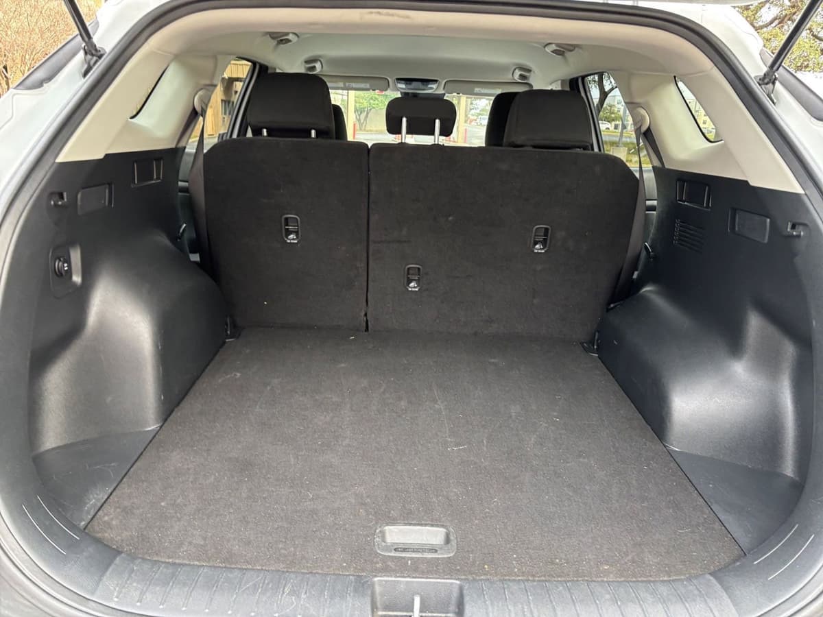 2025 Kia Sportage - Image 26