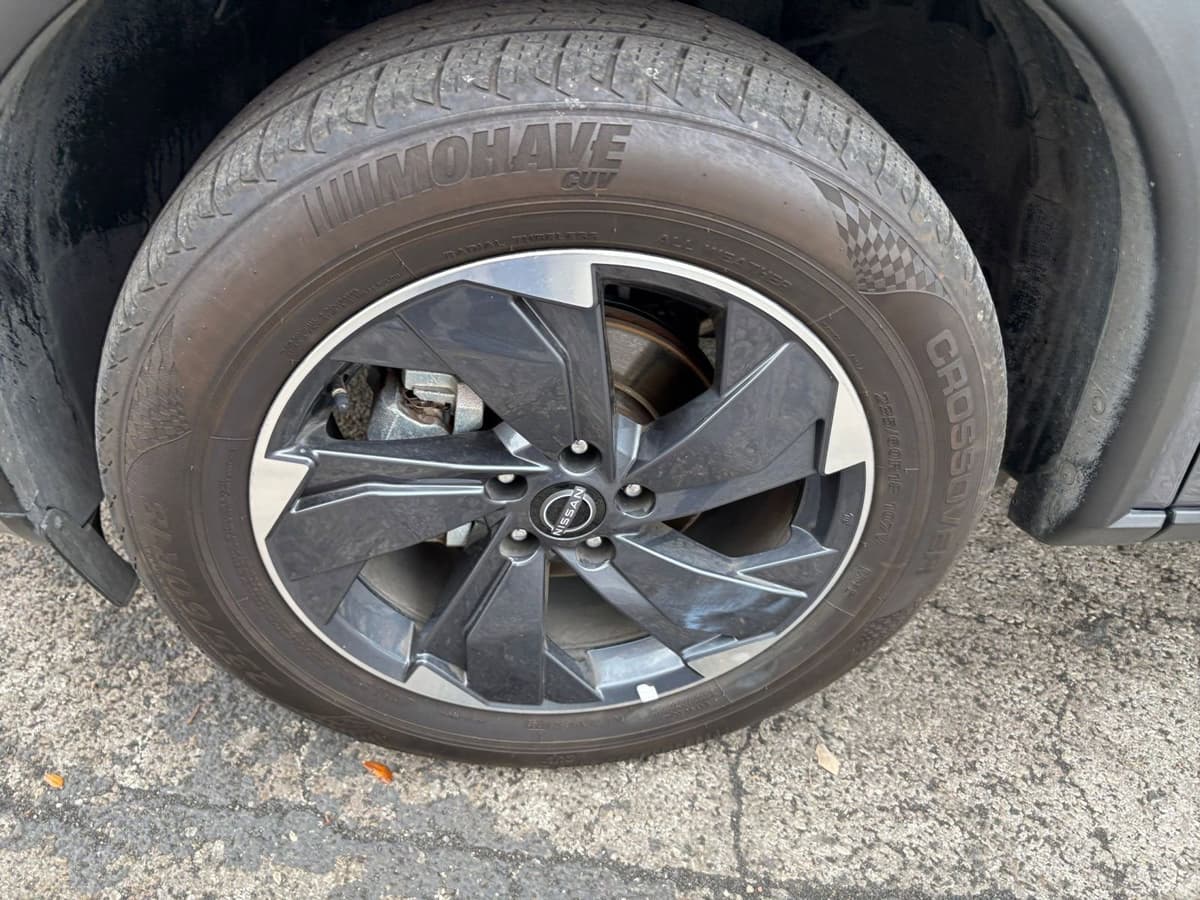 2025 Nissan Rogue - Image 26