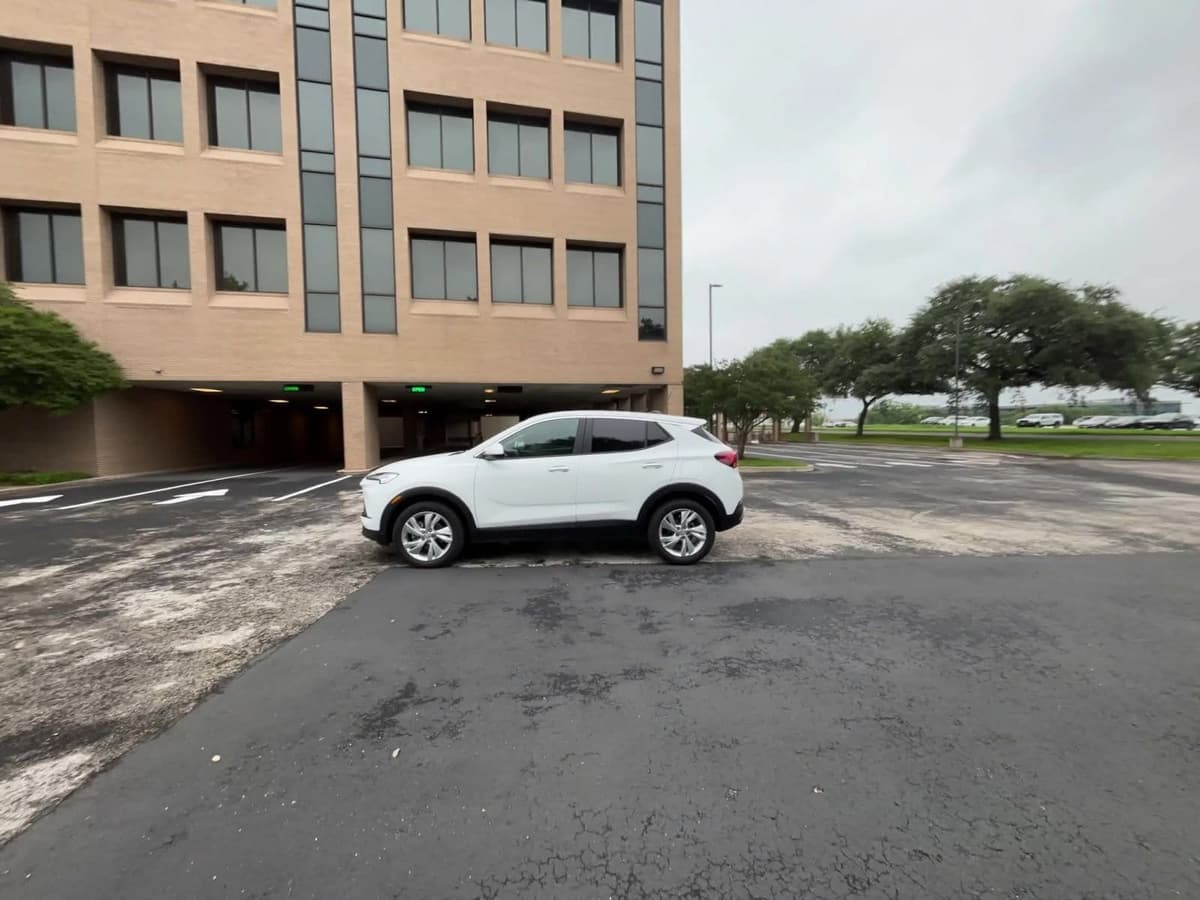 2025 Buick Encore GX - Image 15