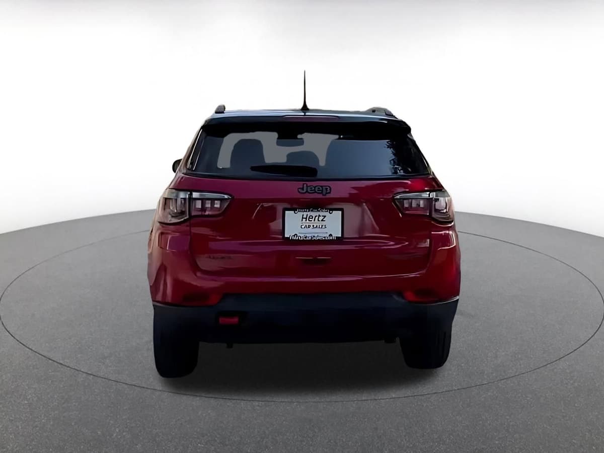 2025 Jeep Compass - Image 12