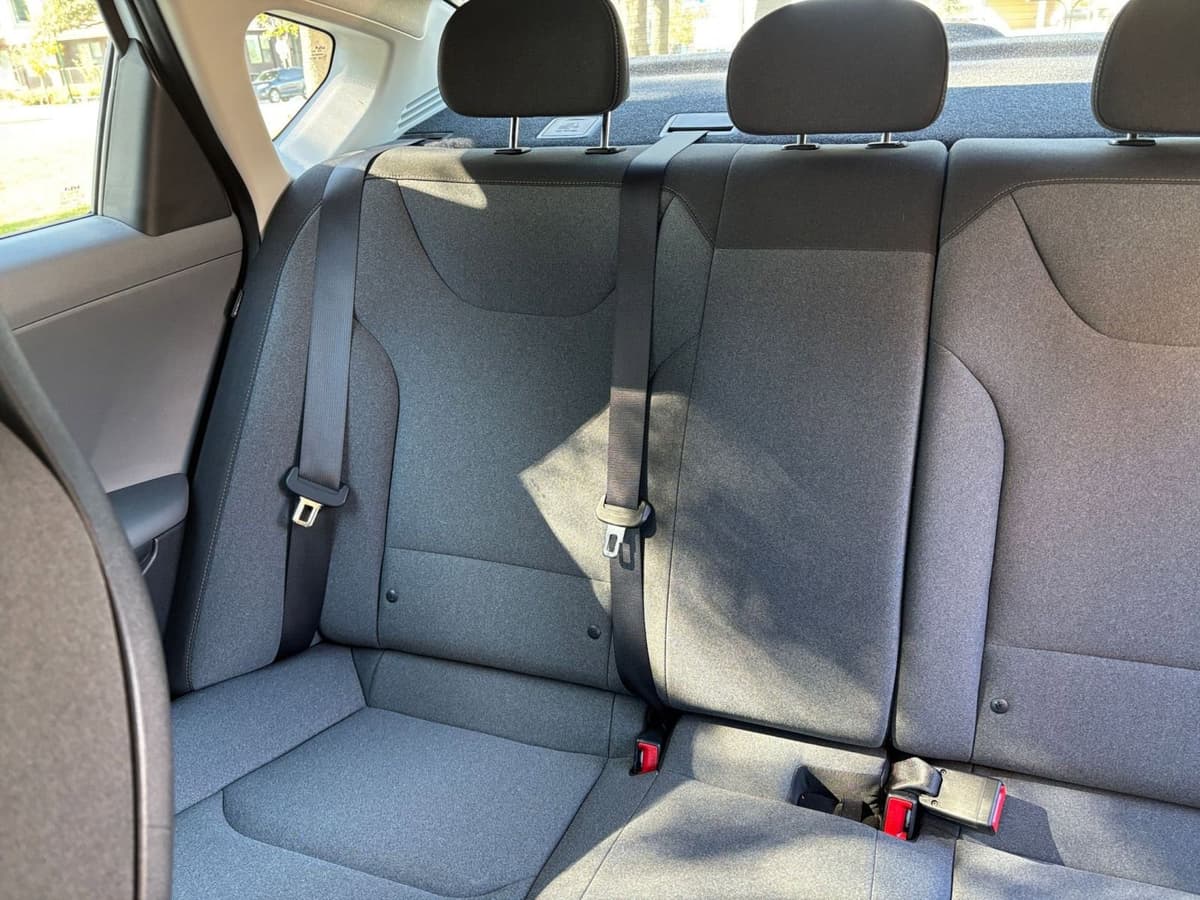 2025 Kia K4 - Image 33