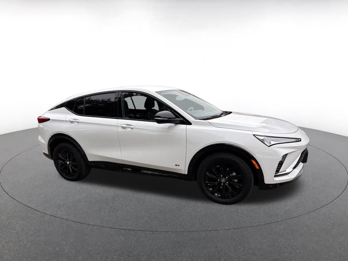 2025 Buick Envista - Image 1