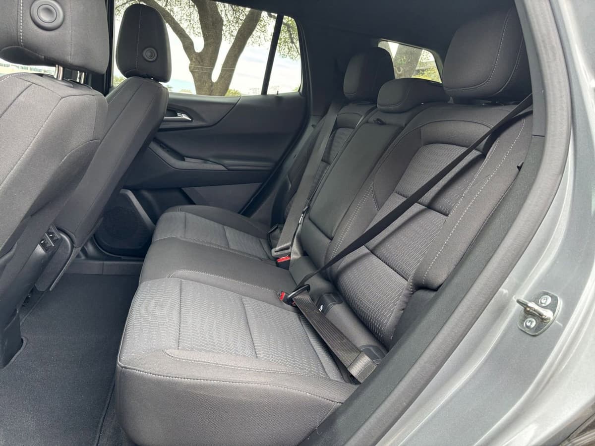 2025 Chevrolet Equinox - Image 21