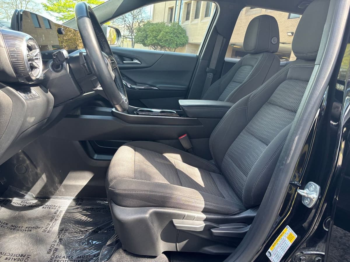 2025 Chevrolet Equinox - Image 22