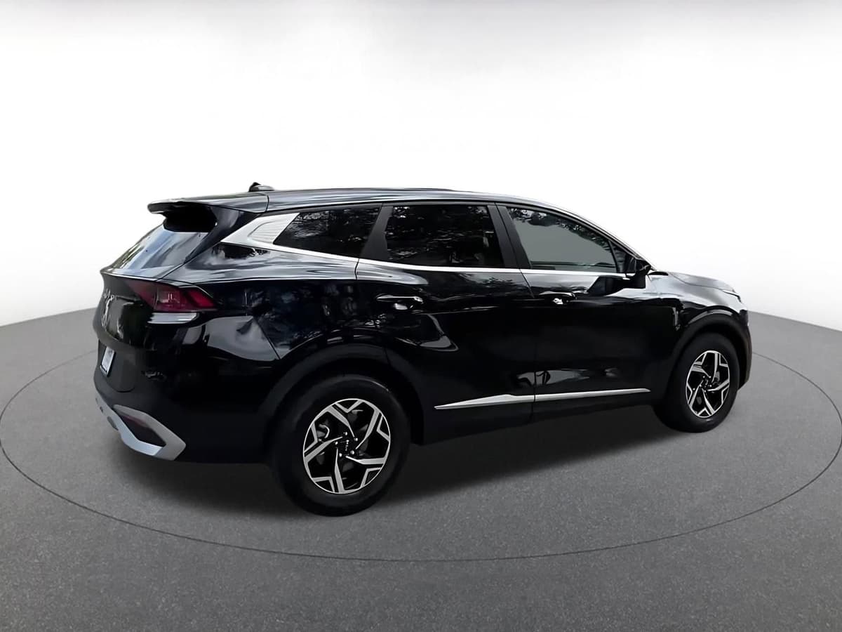 2025 Kia Sportage - Image 15
