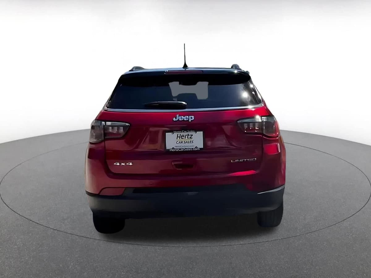 2025 Jeep Compass - Image 11