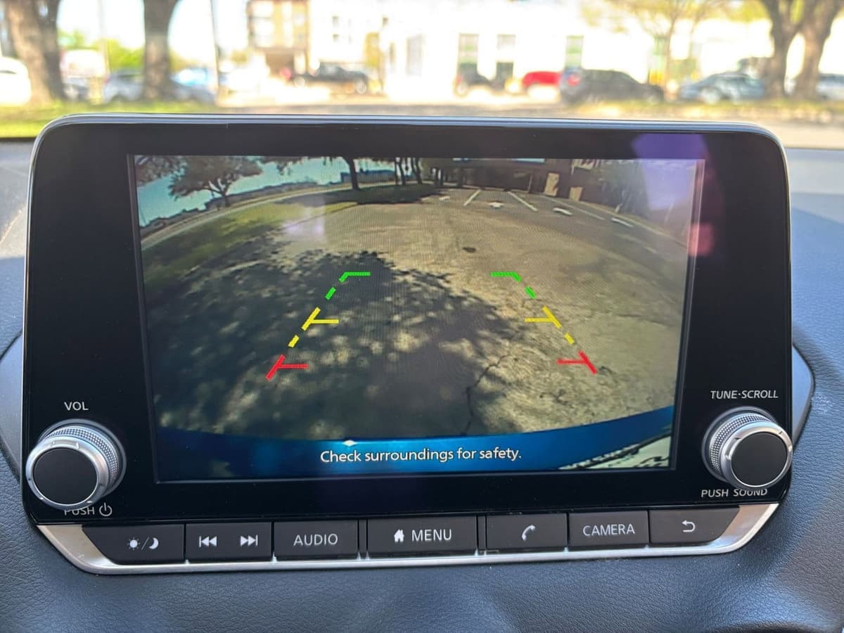 2025 Nissan Sentra - Image 20