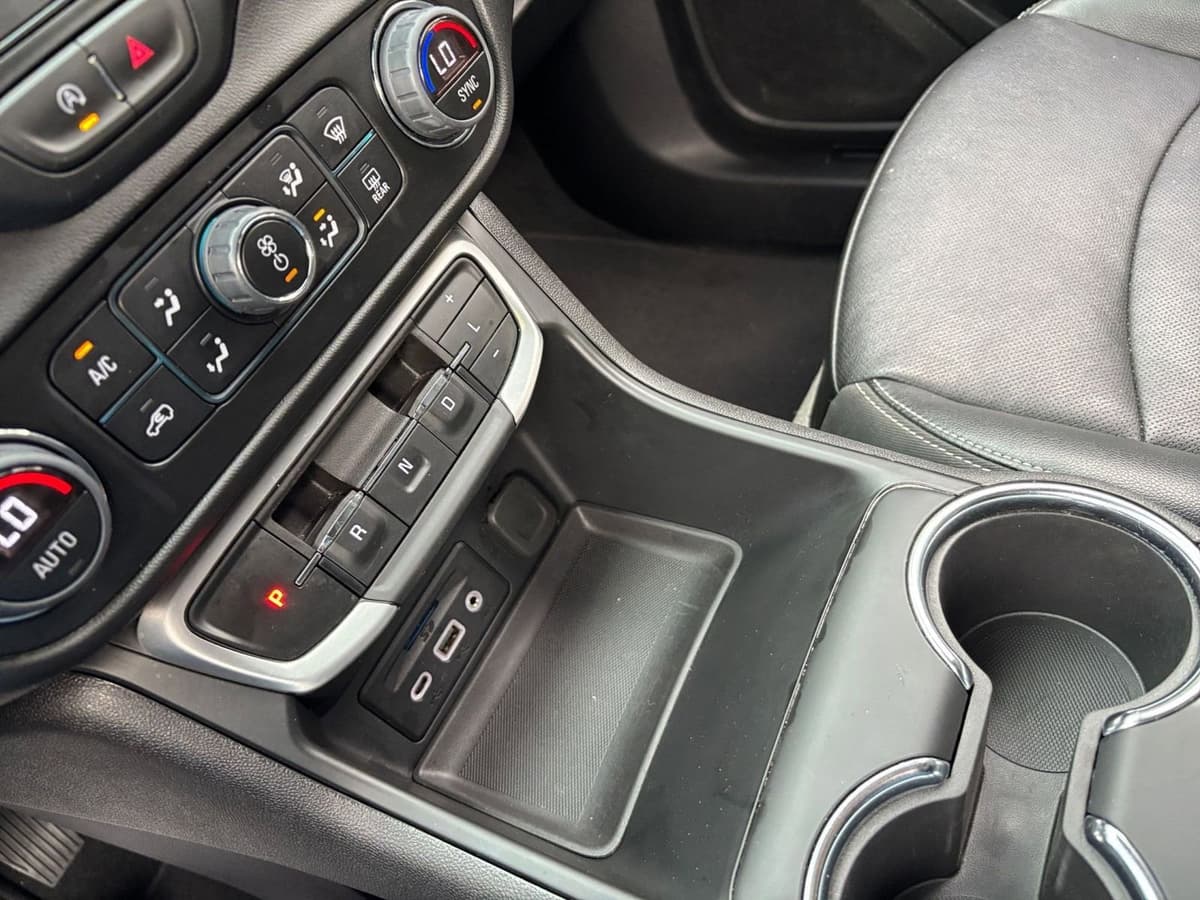 2024 GMC Terrain - Image 36