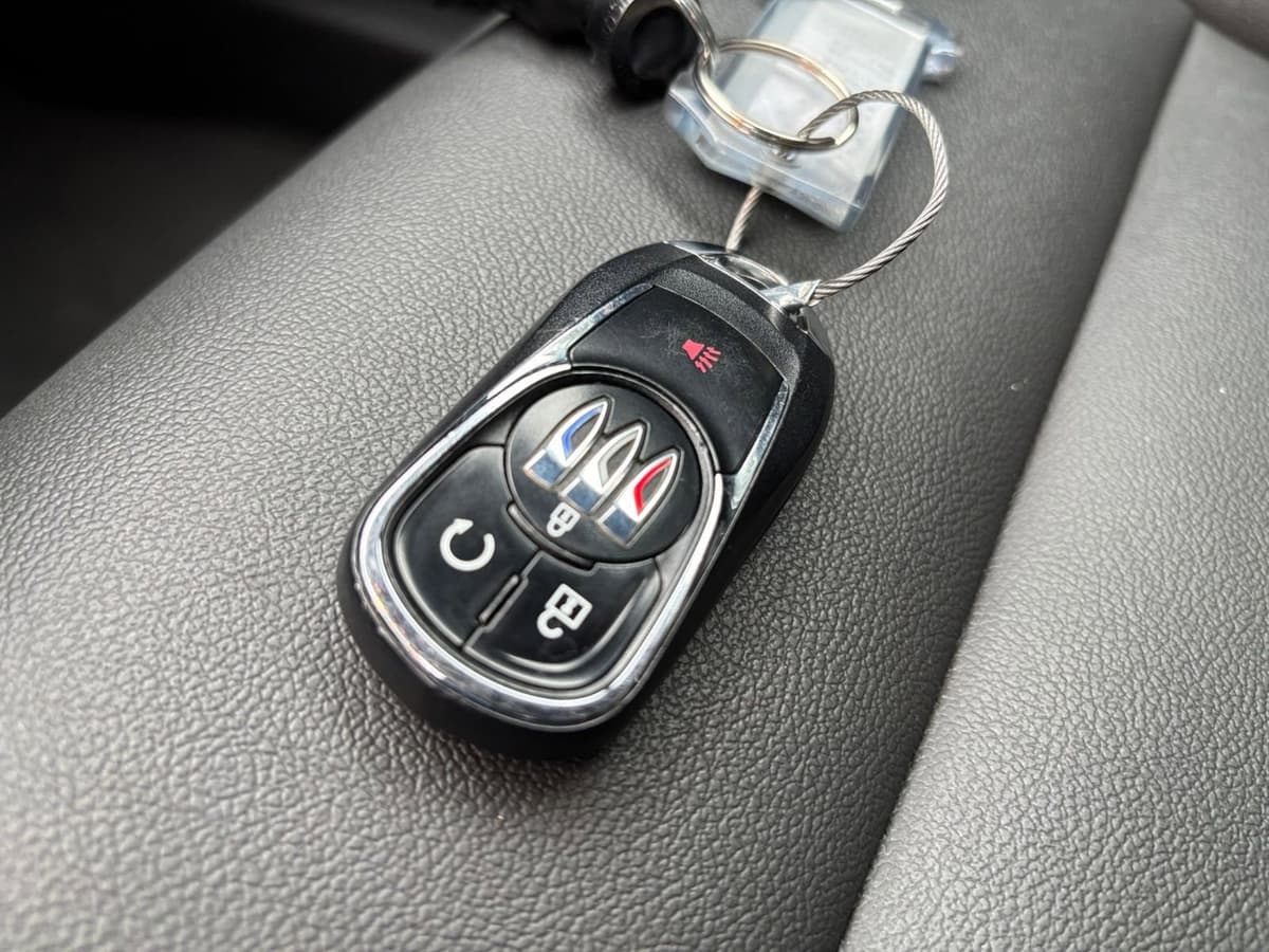 2025 Buick Envista - Image 18