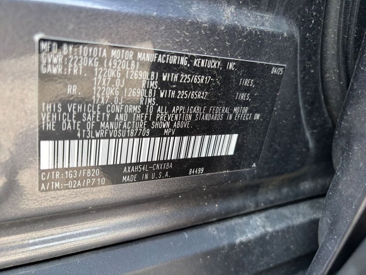 2025 Toyota RAV4 Hybrid - Image 23