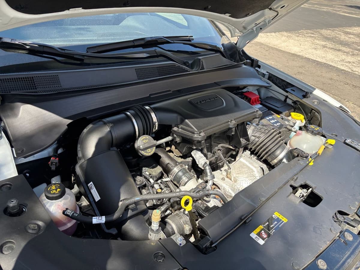 2025 Jeep Compass - Image 27