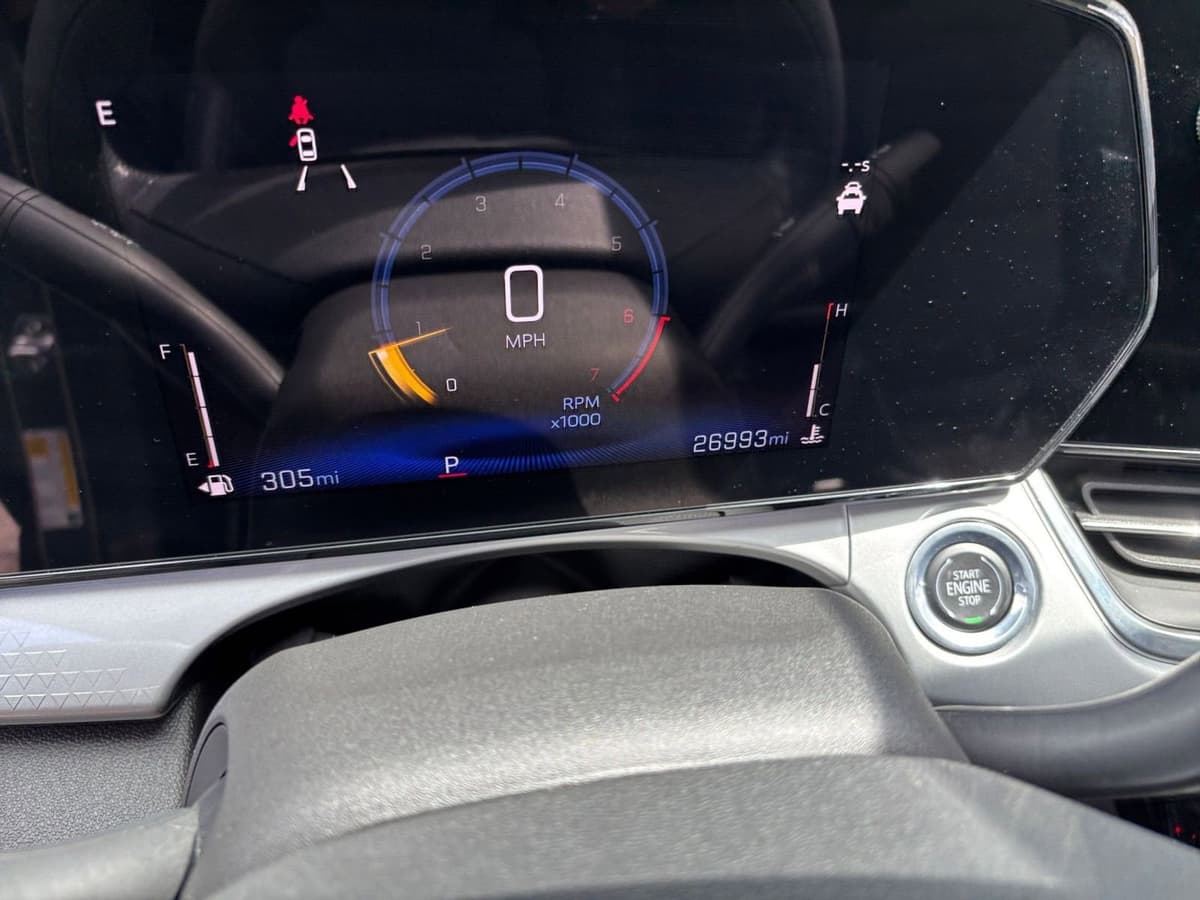 2025 Chevrolet Trax - Image 35