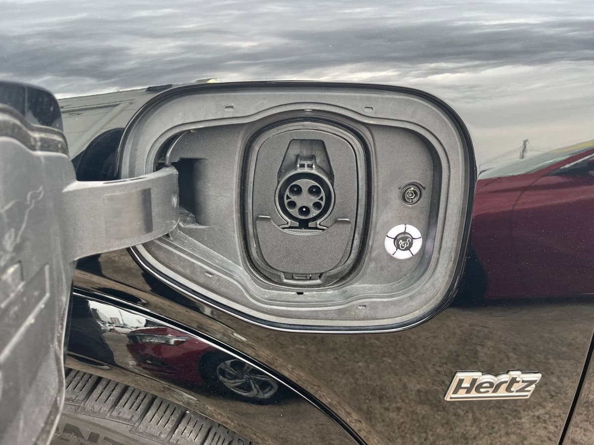 2023 Ford Mustang Mach-E - Image 22