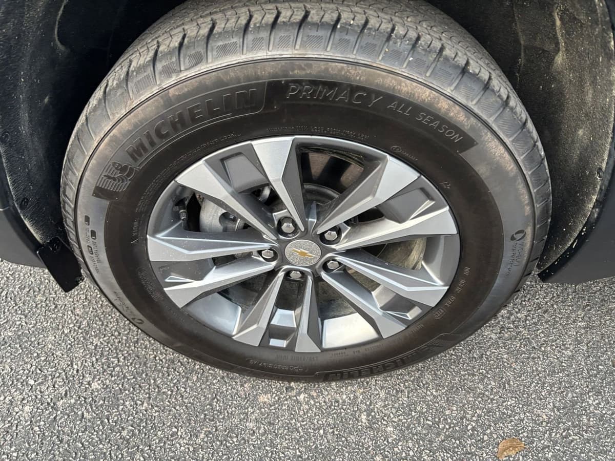 2025 Chevrolet Equinox - Image 23