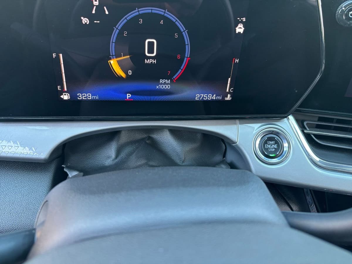 2025 Chevrolet Trax - Image 35