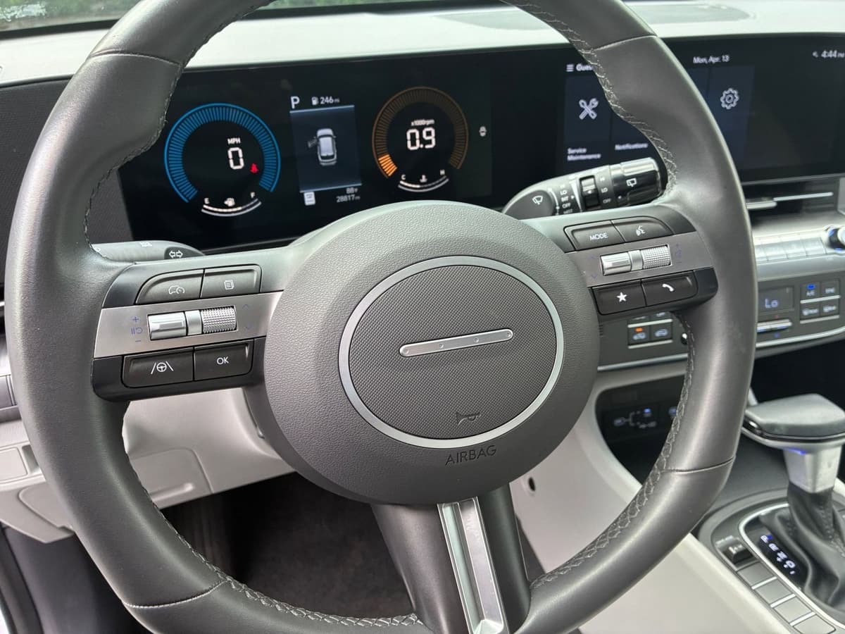 2025 Hyundai Kona - Image 23