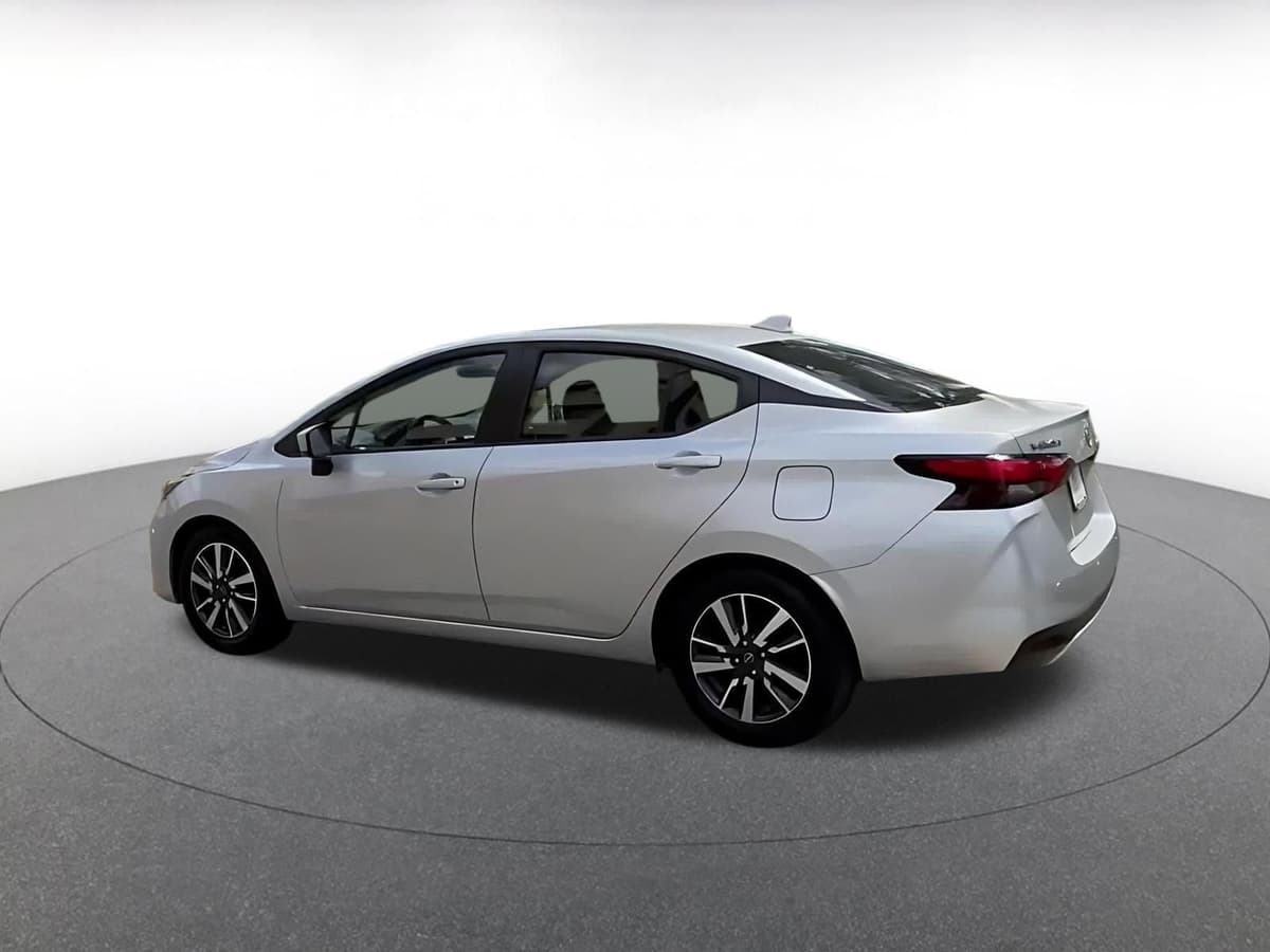 2025 Nissan Versa - Image 10