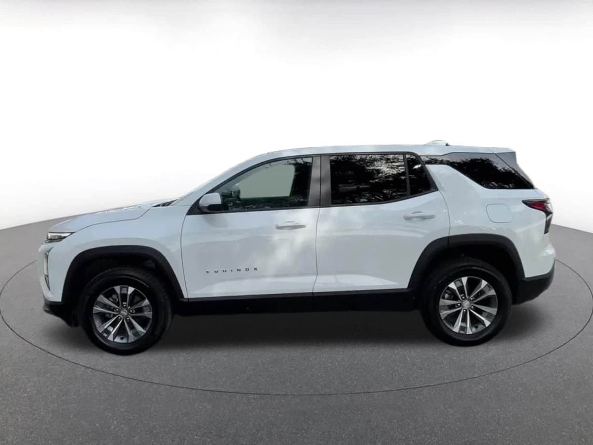 2025 Chevrolet Equinox - Image 8