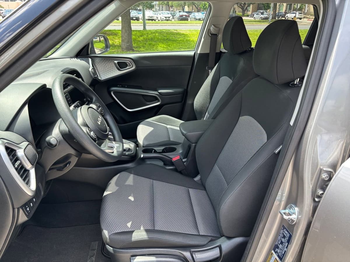 2025 Kia Soul - Image 31