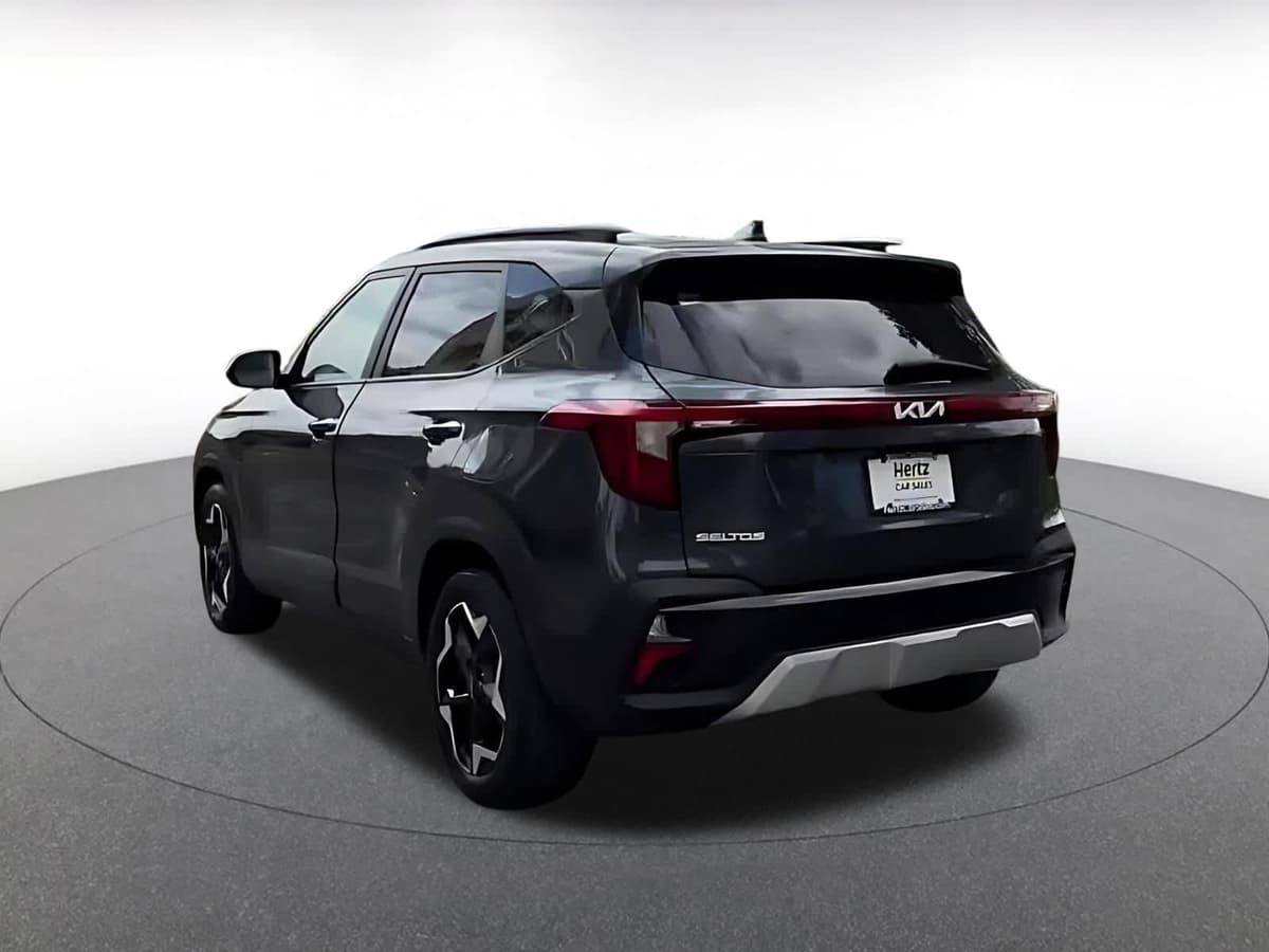 2025 Kia Seltos - Image 10