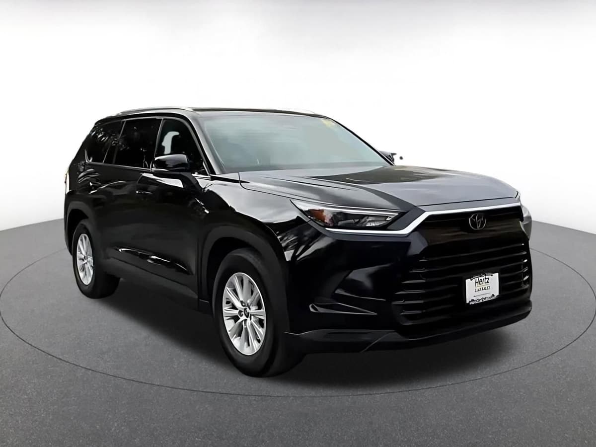 2025 Toyota Grand Highlander - Image 2