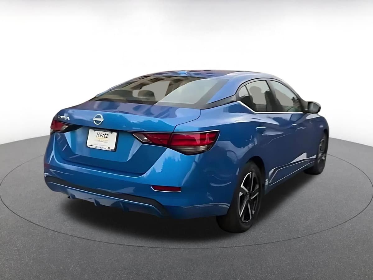 2025 Nissan Sentra - Image 13