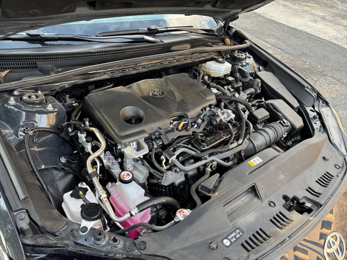 2025 Toyota Camry - Image 27