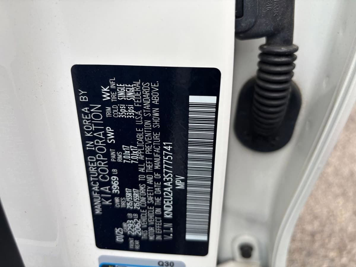 2025 Kia Seltos - Image 23