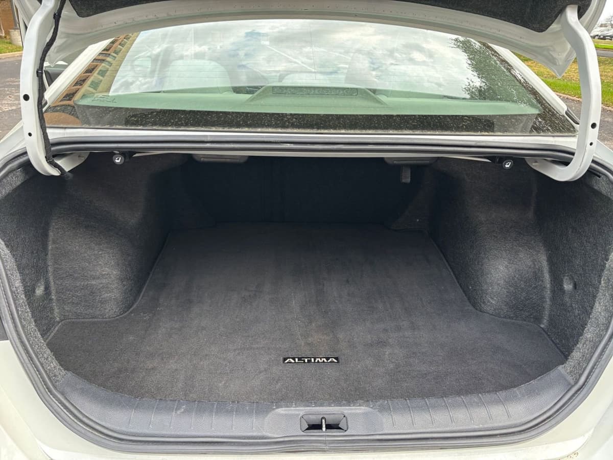 2025 Nissan Altima - Image 26