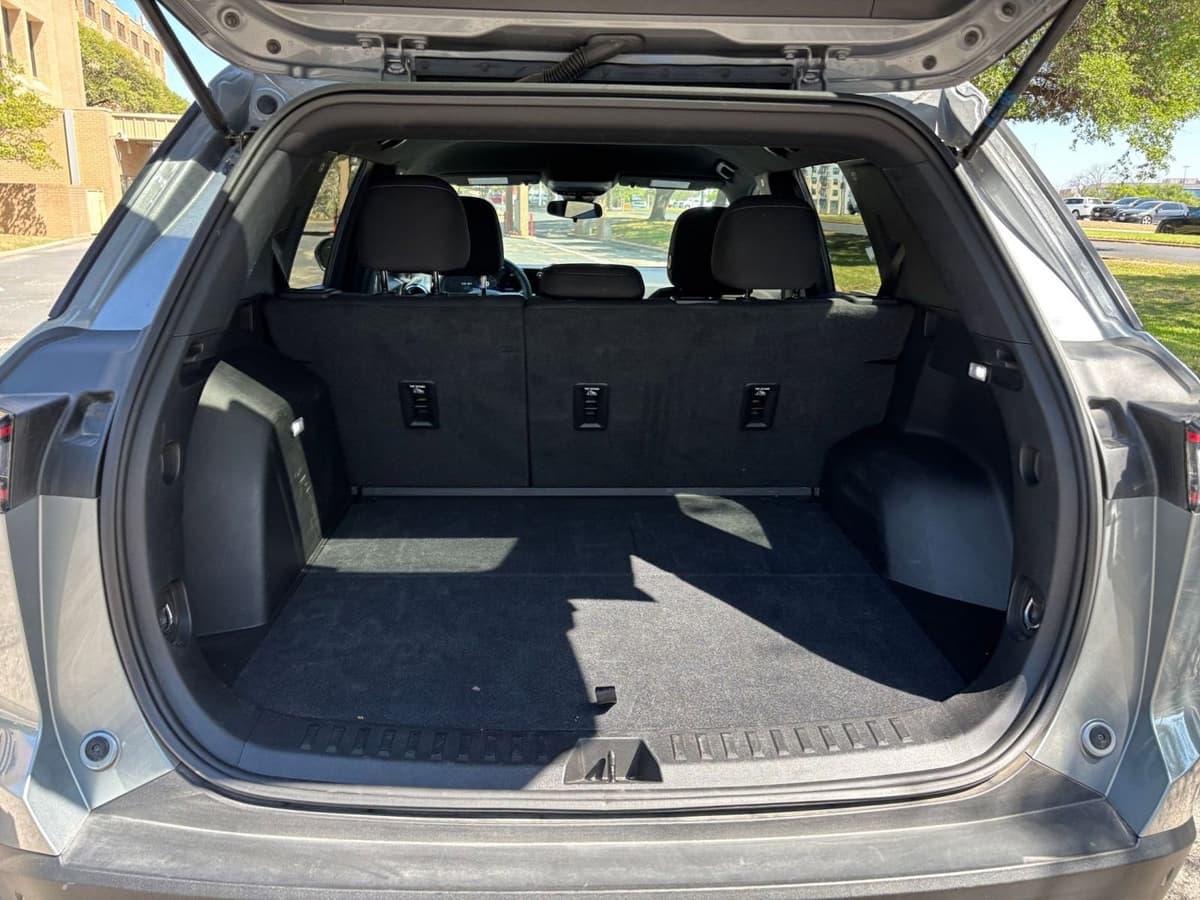 2025 Chevrolet Equinox - Image 29