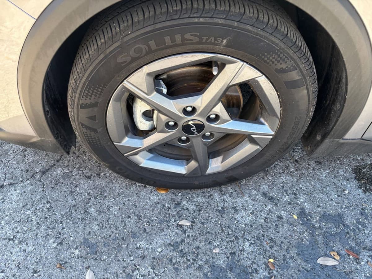 2025 Kia K4 - Image 25