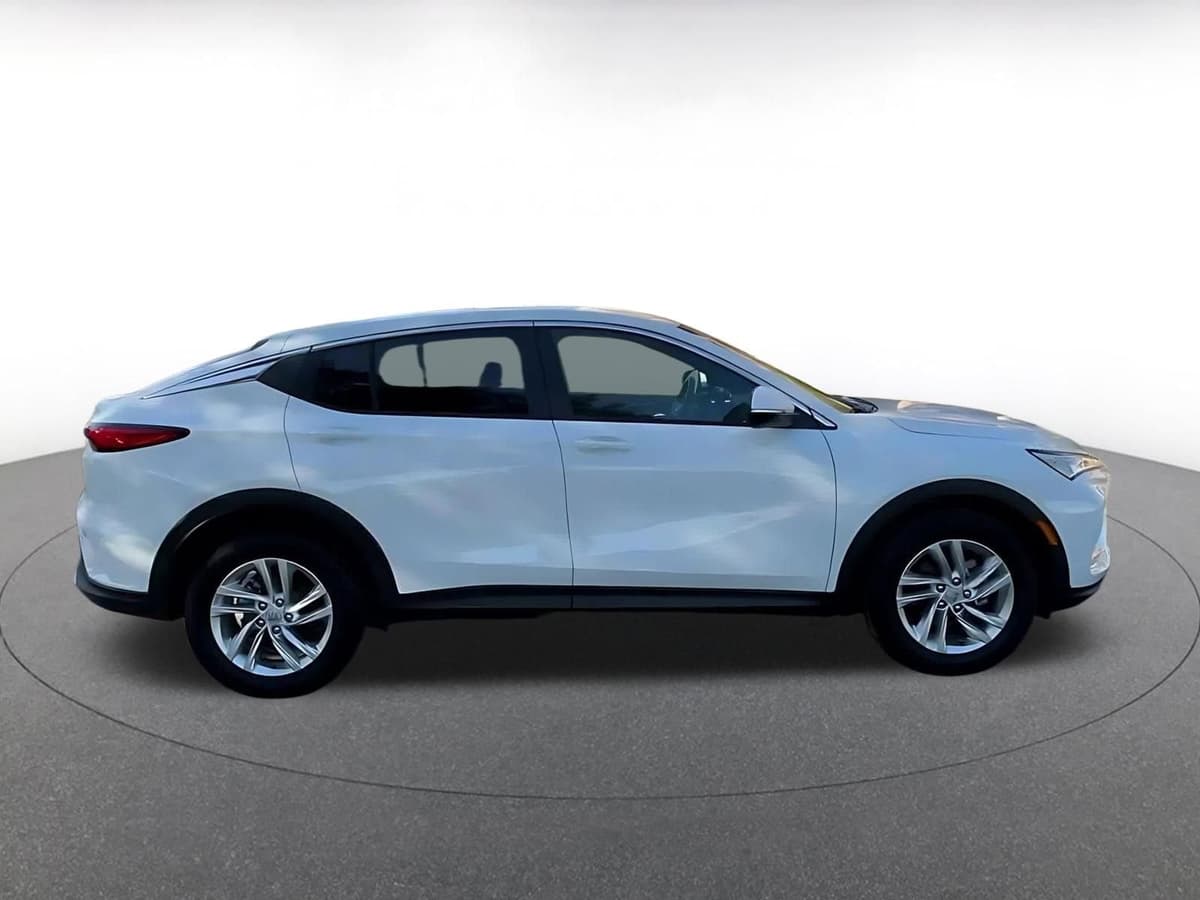 2025 Buick Envista - Image 16