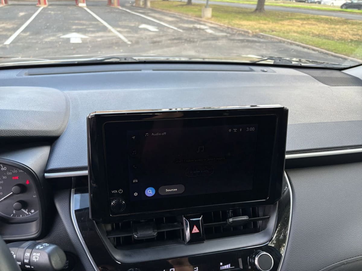 2025 Toyota Corolla Cross - Image 17