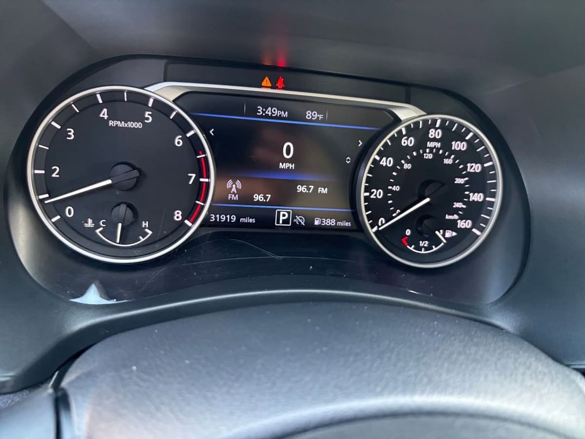 2025 Nissan Sentra - Image 35