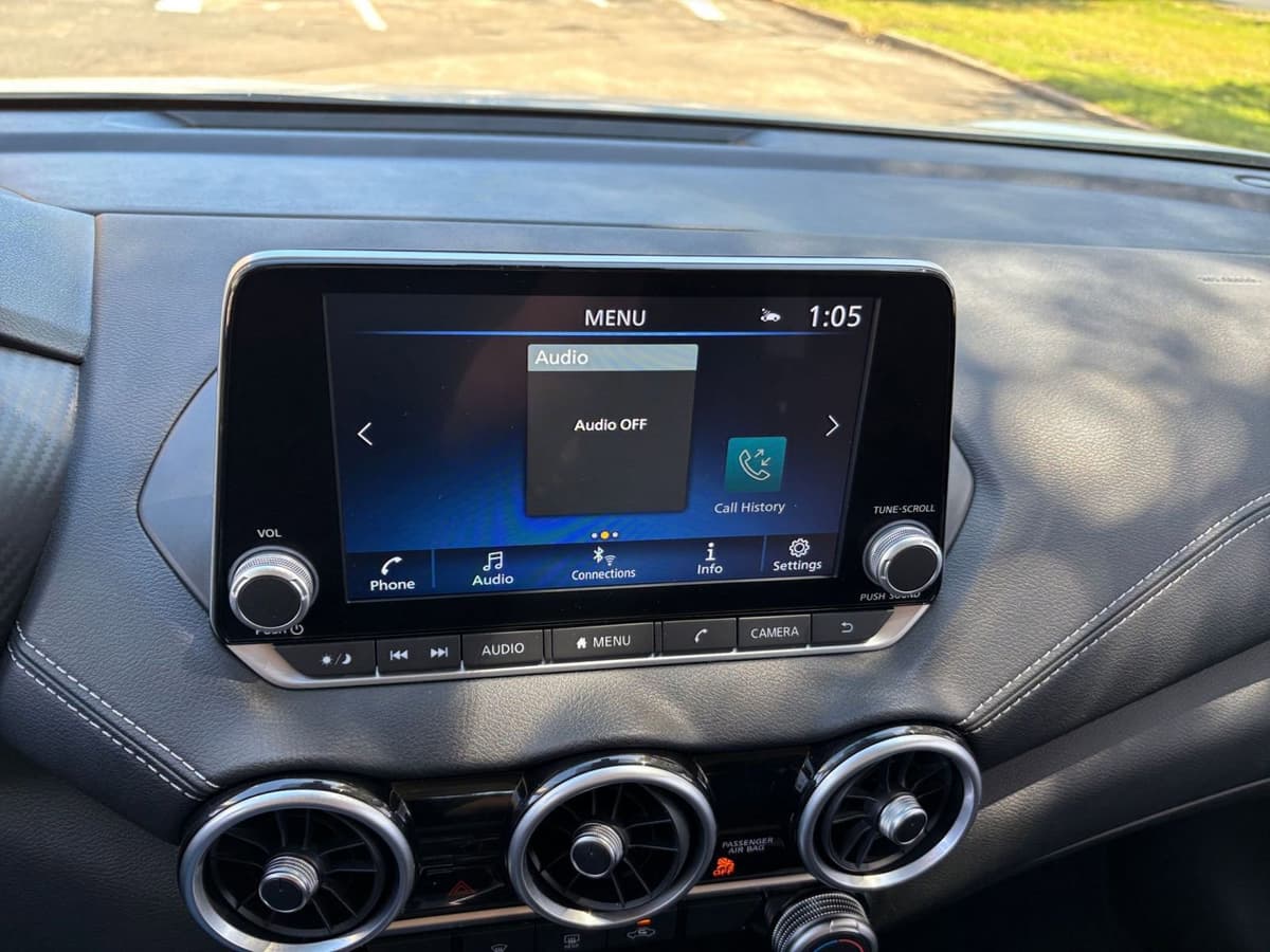 2025 Nissan Sentra - Image 17